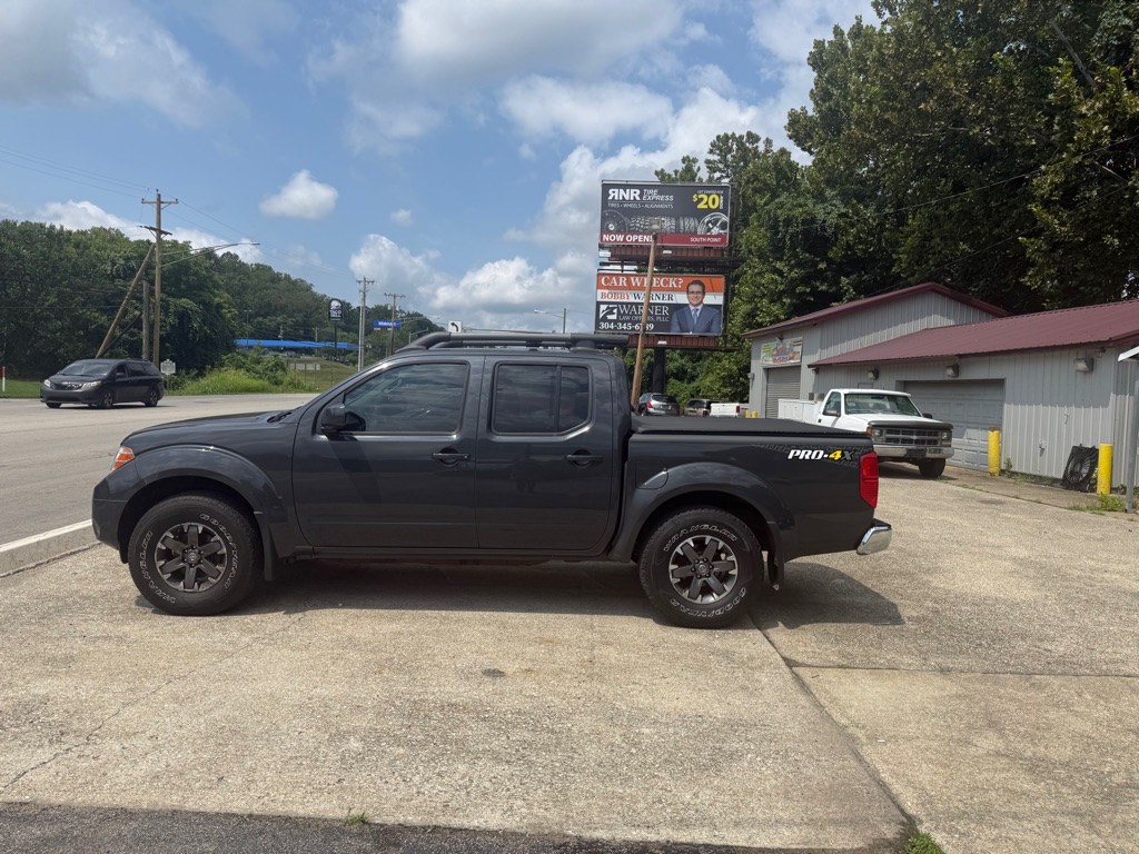 photo of 2014 NISSAN FRONTIER S