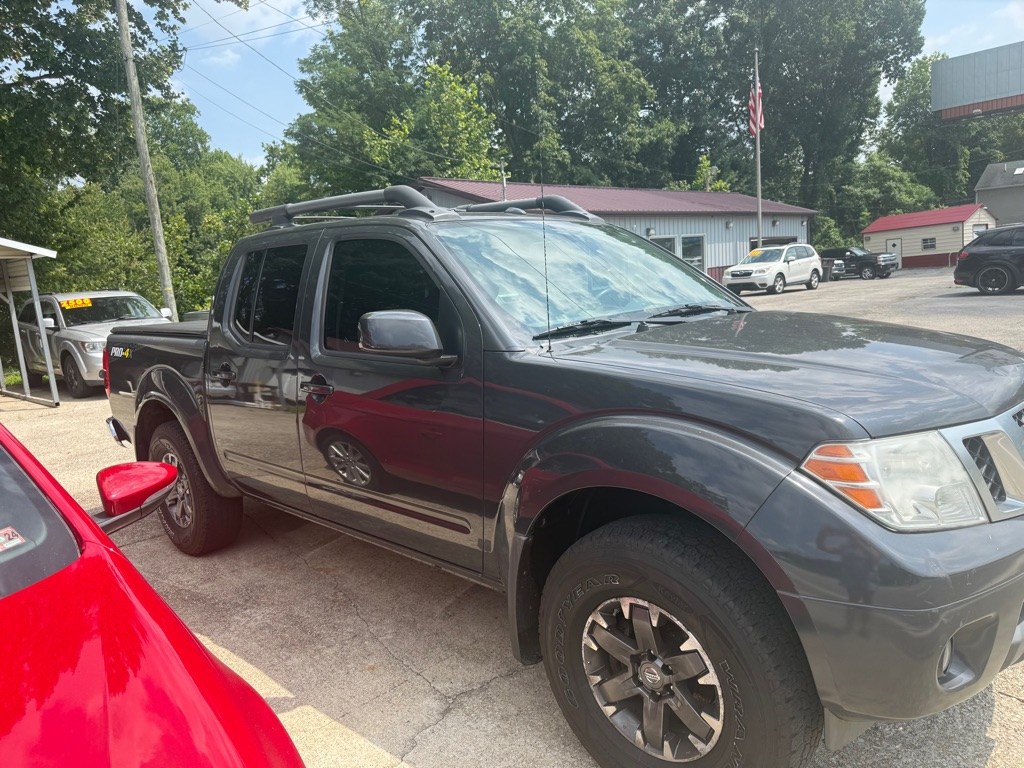 photo of 2014 NISSAN FRONTIER S