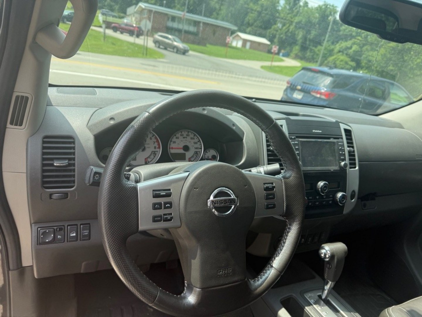 2014 GRAY NISSAN FRONTIER S (1N6AD0EVXEN) with an 4.0L engine, Automatic transmission, located at 3338 US Rt. 60 East, Huntington, WV, 25705, (304) 733-9888, 38.411072, -82.379471- Photo#6