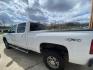 2007 WHITE CHEVROLET SILVERADO 2500 HEAVY DUTY (1GCHK23K07F) with an 6.0L engine, Automatic transmission, located at 3338 US Rt. 60 East, Huntington, WV, 25705, (304) 733-9888, 38.411072, -82.379471 - Photo#11