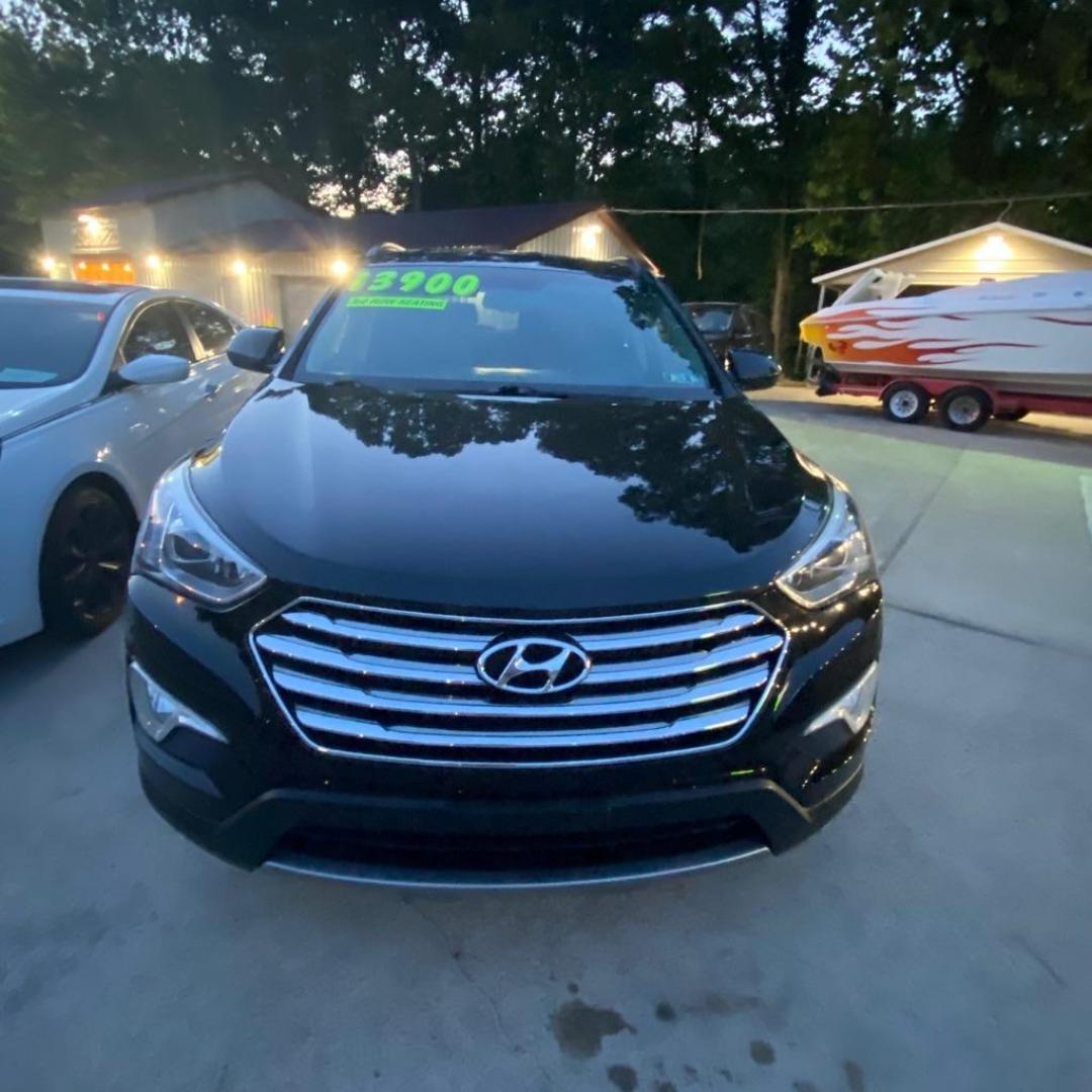 2016 GRAY HYUNDAI SANTA FE SE (KM8SMDHF4GU) with an 3.3L engine, Automatic transmission, located at 3338 US Rt. 60 East, Huntington, WV, 25705, (304) 733-9888, 38.411072, -82.379471 - Photo#2