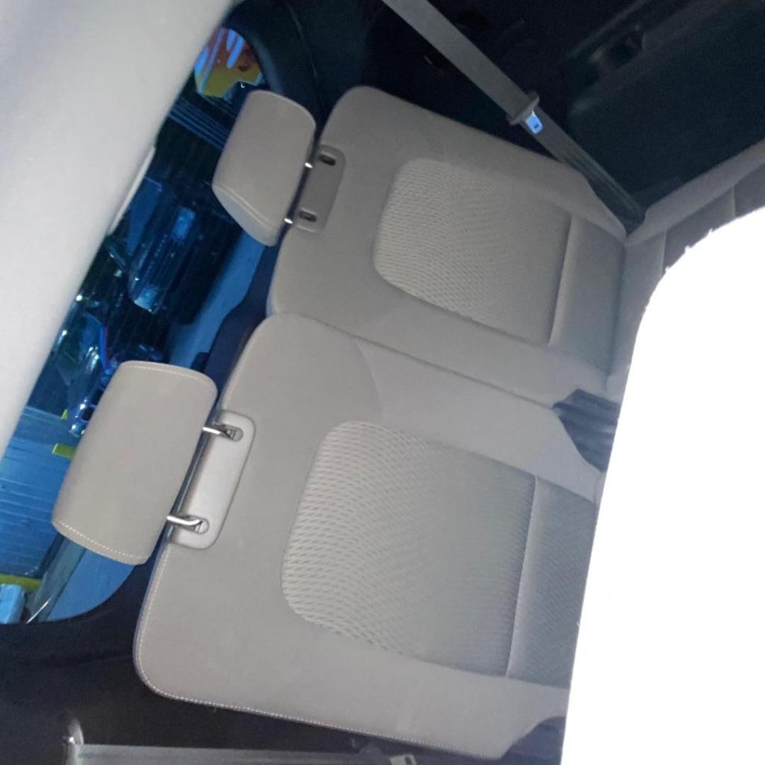 2016 GRAY HYUNDAI SANTA FE SE (KM8SMDHF4GU) with an 3.3L engine, Automatic transmission, located at 3338 US Rt. 60 East, Huntington, WV, 25705, (304) 733-9888, 38.411072, -82.379471 - Photo#11