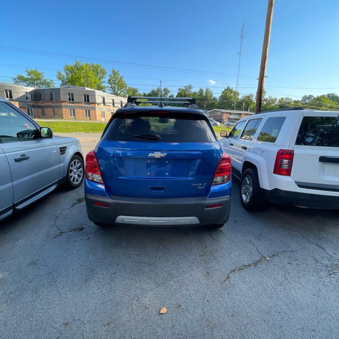 2015 BLUE CHEVROLET TRAX 1LT (KL7CJRSB5FB) with an 1.4L engine, Automatic transmission, located at 3338 US Rt. 60 East, Huntington, WV, 25705, (304) 733-9888, 38.411072, -82.379471- Photo#2