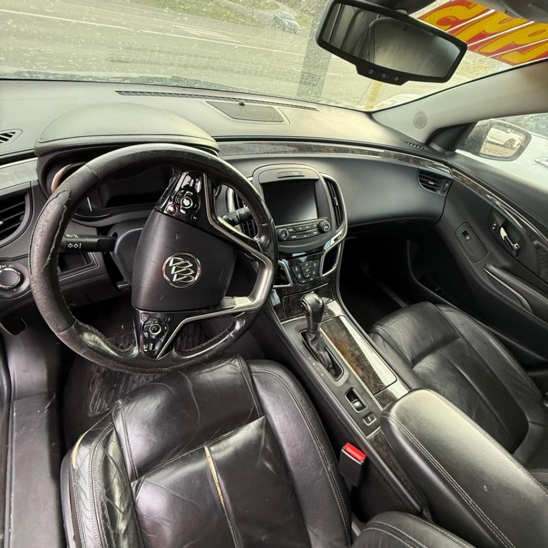 2015 GRAY BUICK LACROSSE LEATHER (1G4GB5G39FF) with an 3.6L engine, Automatic transmission, located at 3338 US Rt. 60 East, Huntington, WV, 25705, (304) 733-9888, 38.411072, -82.379471- Photo#5
