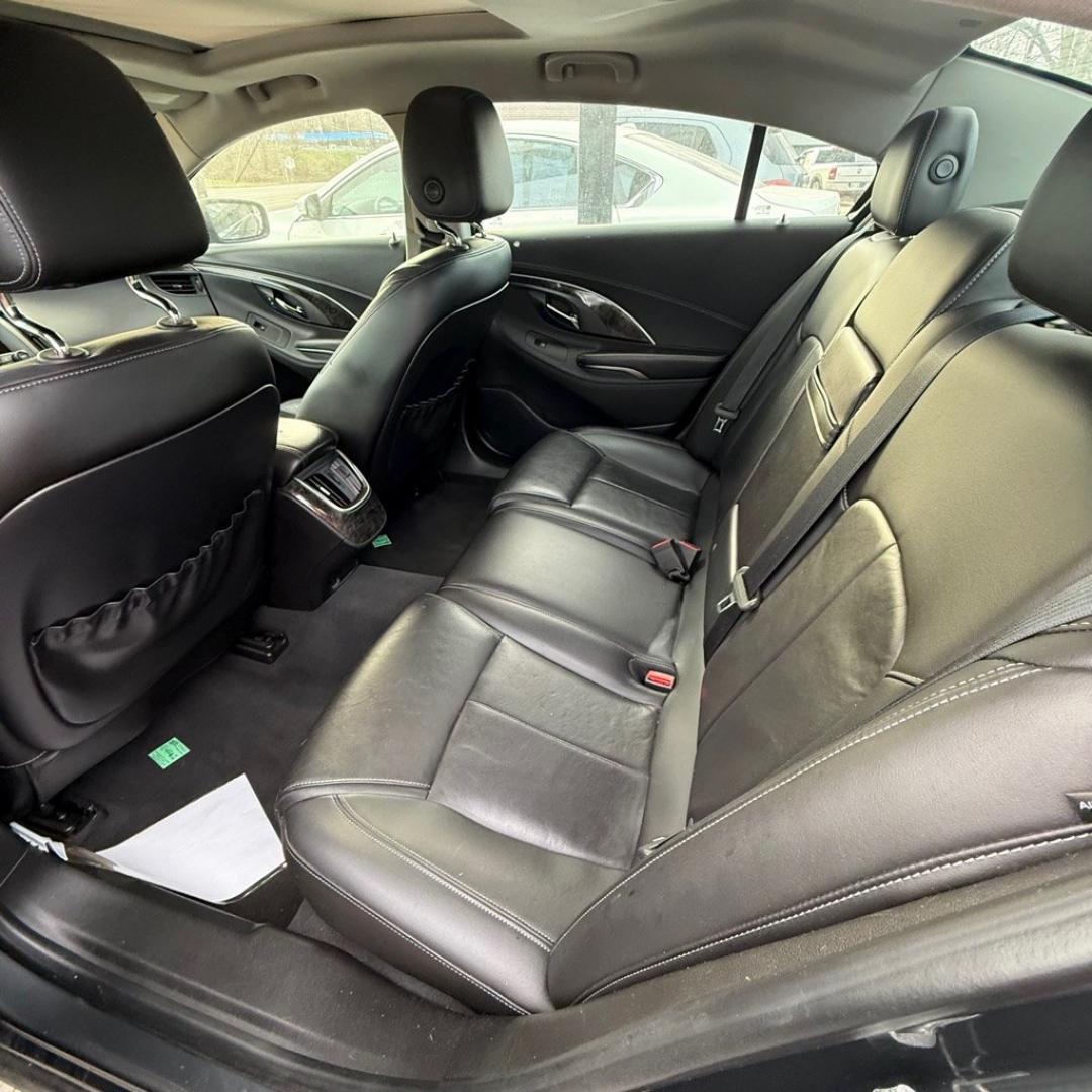 2015 GRAY BUICK LACROSSE LEATHER (1G4GB5G39FF) with an 3.6L engine, Automatic transmission, located at 3338 US Rt. 60 East, Huntington, WV, 25705, (304) 733-9888, 38.411072, -82.379471- Photo#7