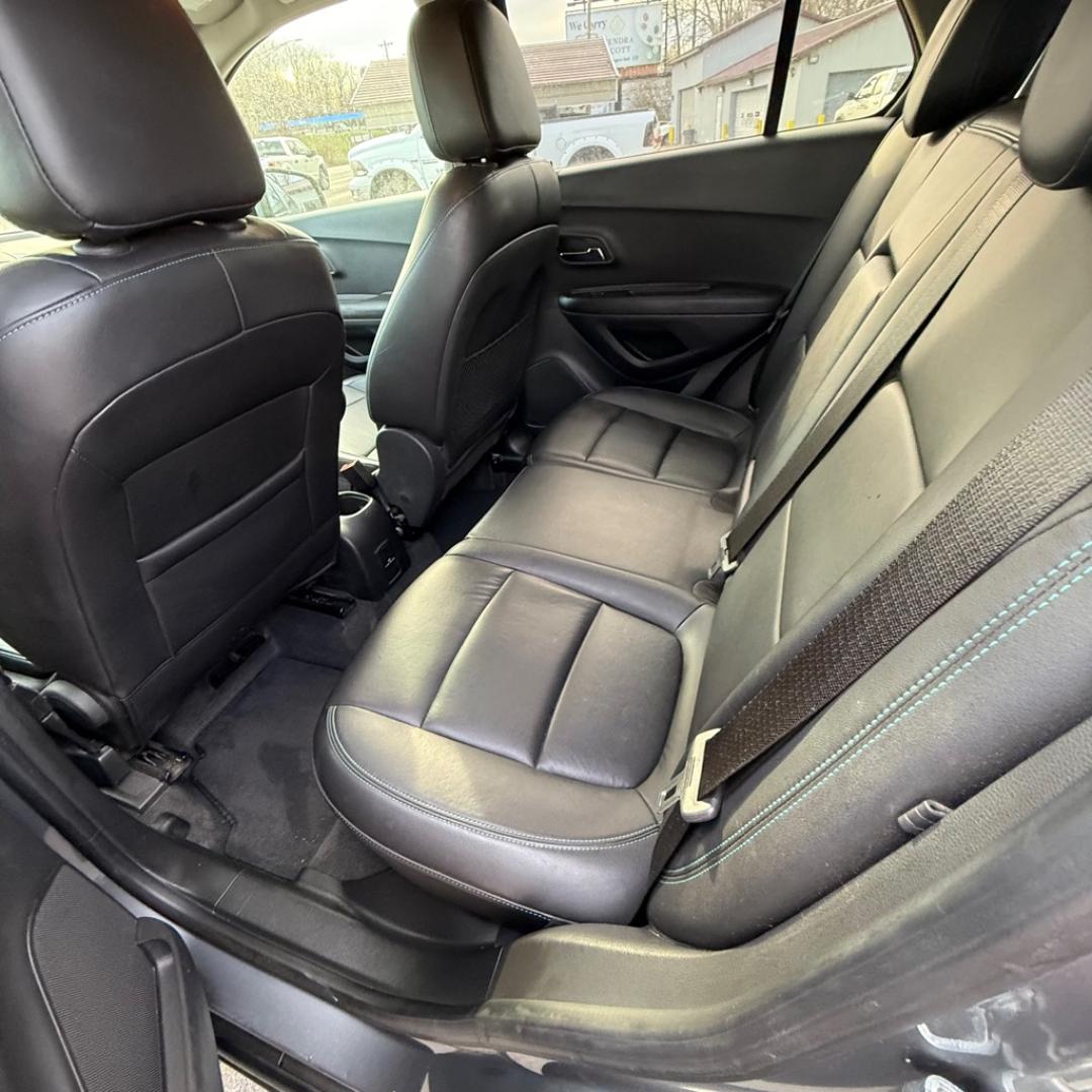 2015 GRAY CHEVROLET TRAX LTZ (KL7CJTSB1FB) with an 1.4L engine, Automatic transmission, located at 3338 US Rt. 60 East, Huntington, WV, 25705, (304) 733-9888, 38.411072, -82.379471- Photo#7