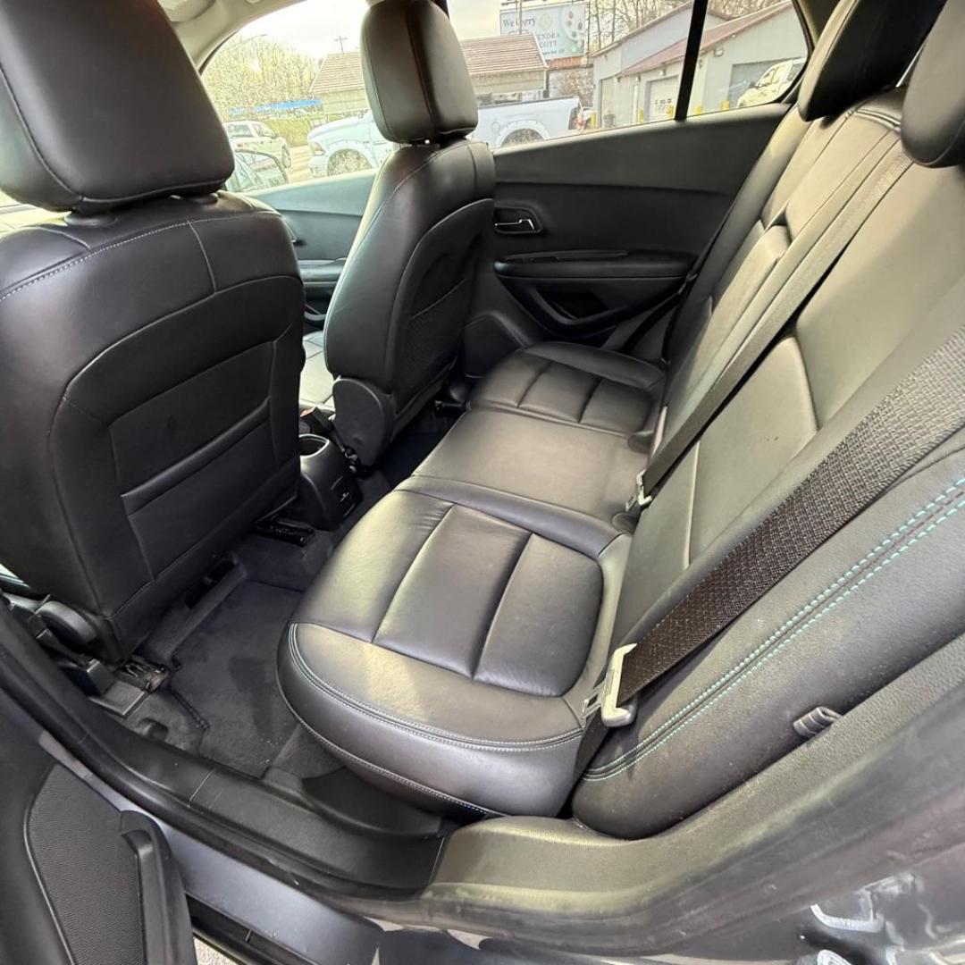 2015 GRAY CHEVROLET TRAX LTZ (KL7CJTSB1FB) with an 1.4L engine, Automatic transmission, located at 3338 US Rt. 60 East, Huntington, WV, 25705, (304) 733-9888, 38.411072, -82.379471 - Photo#7