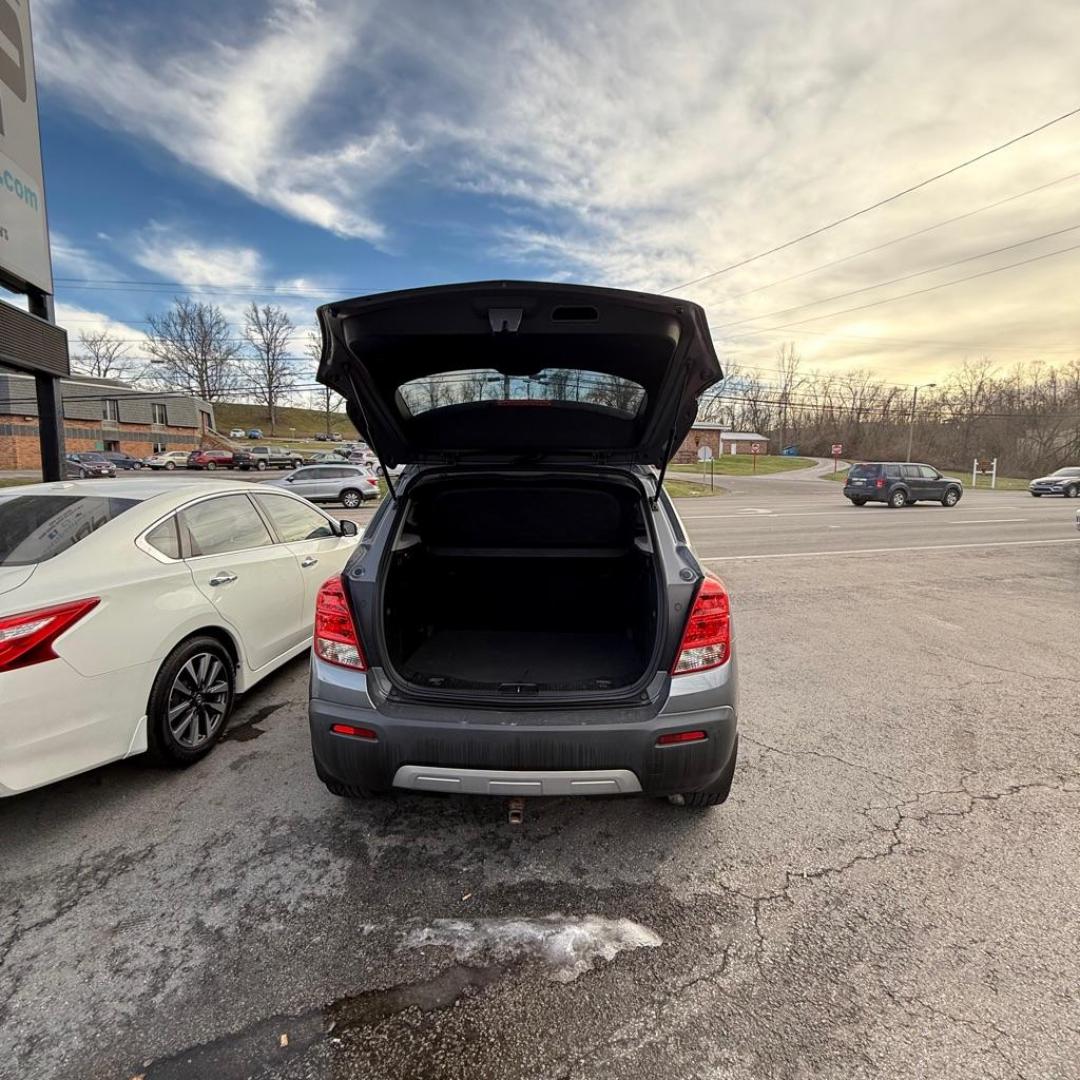 2015 GRAY CHEVROLET TRAX LTZ (KL7CJTSB1FB) with an 1.4L engine, Automatic transmission, located at 3338 US Rt. 60 East, Huntington, WV, 25705, (304) 733-9888, 38.411072, -82.379471 - Photo#8