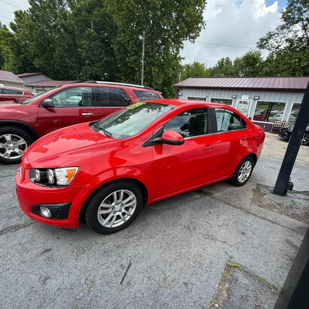 2014 RED CHEVROLET SONIC LT (1G1JC5SH6E4) with an 1.8L engine, Automatic transmission, located at 3338 US Rt. 60 East, Huntington, WV, 25705, (304) 733-9888, 38.411072, -82.379471 - Photo#2