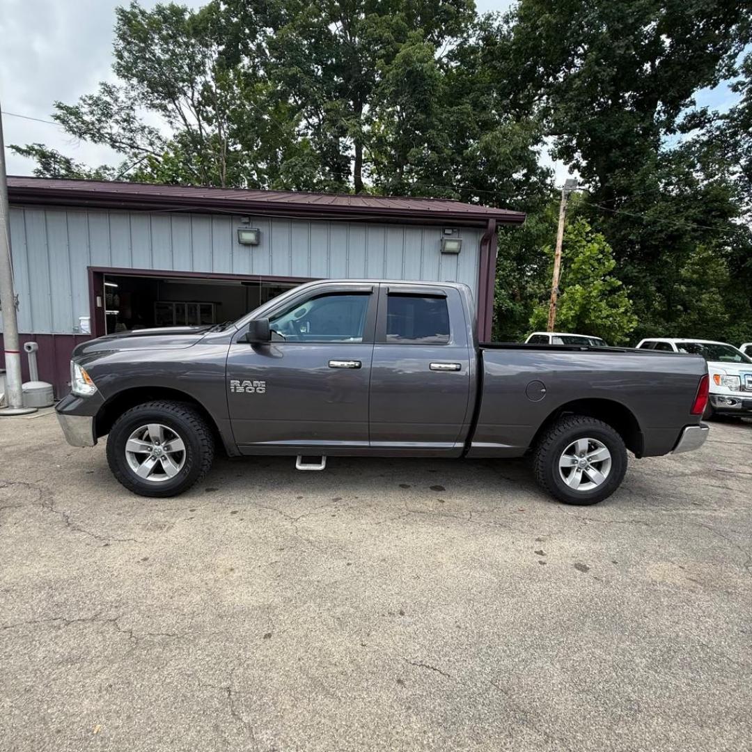 2017 GRAY RAM 1500 SLT (1C6RR7GG7HS) with an 3.6L engine, Automatic transmission, located at 3338 US Rt. 60 East, Huntington, WV, 25705, (304) 733-9888, 38.411072, -82.379471 - Photo#1