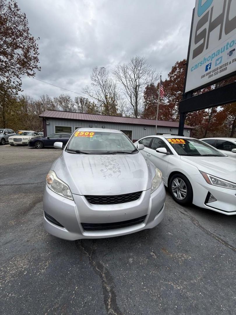 2010 SILVER TOYOTA COROLLA MATRIX (2T1KU4EE7AC) with an 1.8L engine, Automatic transmission, located at 3338 US Rt. 60 East, Huntington, WV, 25705, (304) 733-9888, 38.411072, -82.379471 - Photo#2