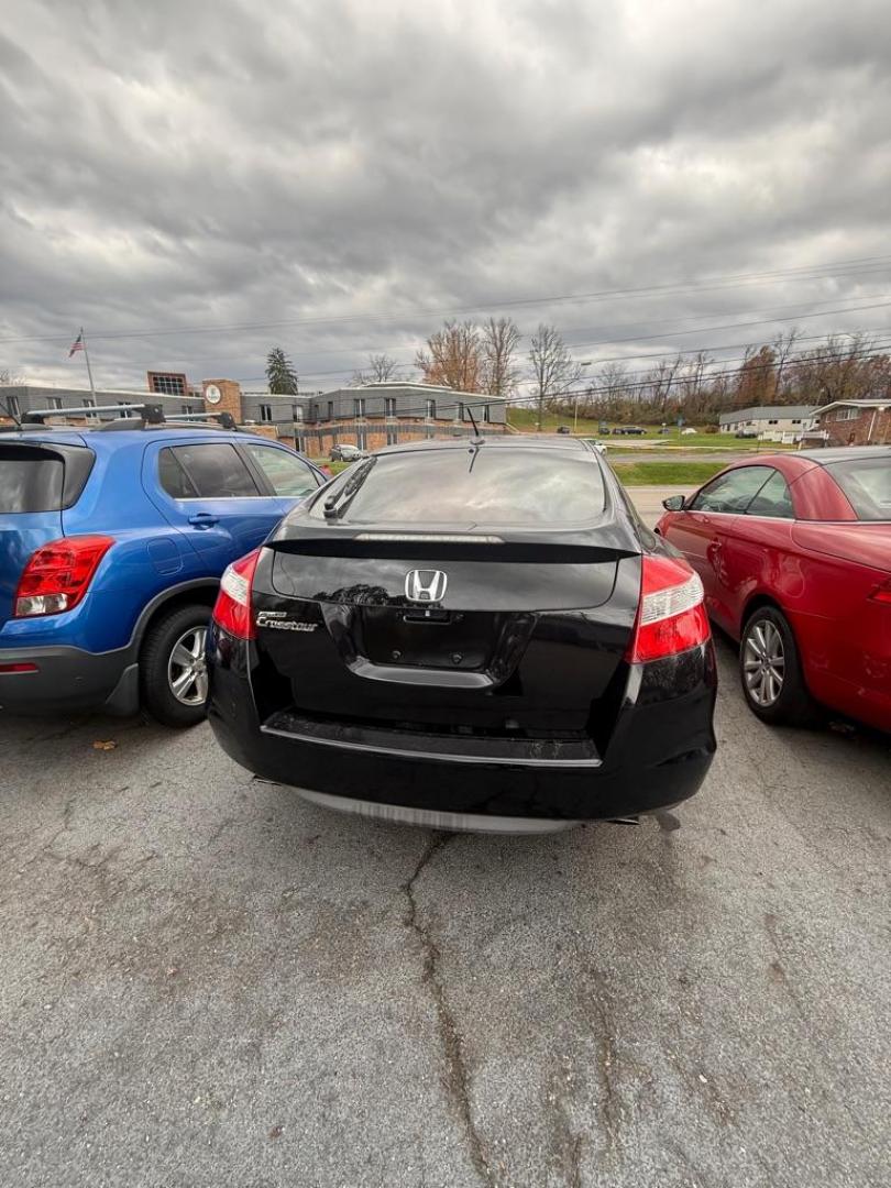 2010 BLACK HONDA ACCORD CROSSTOU EXL (5J6TF1H51AL) with an 3.5L engine, Automatic transmission, located at 3338 US Rt. 60 East, Huntington, WV, 25705, (304) 733-9888, 38.411072, -82.379471 - Photo#3