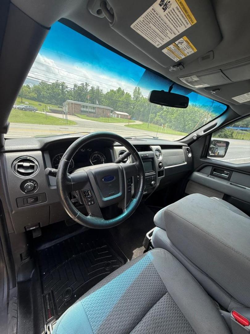 2012 GRAY FORD F150 SUPERCREW (1FTFW1CF4CF) with an 5.0L engine, Automatic transmission, located at 3338 US Rt. 60 East, Huntington, WV, 25705, (304) 733-9888, 38.411072, -82.379471 - Photo#5